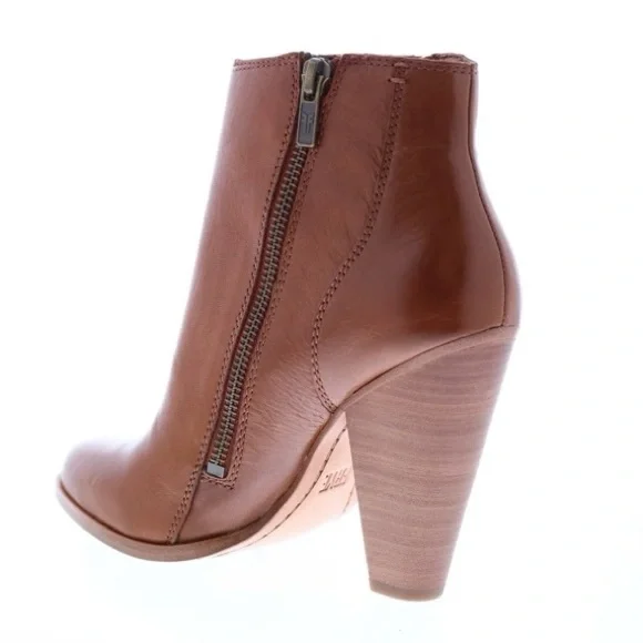 New FRYE Remy Chelsea Saddle Brown Leather 4" Heel Zipper Ankle Bootie Boots 7M - Picture 6 of 10